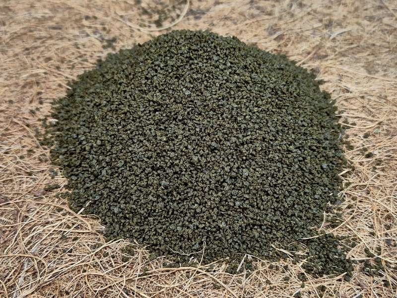 Premium Granulated Spirulina natural food supplement for isopods and invertebrates