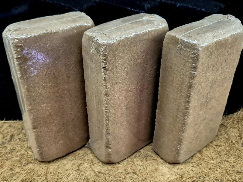 Compressed Coco Coir Block making approximately 6L when hydrated